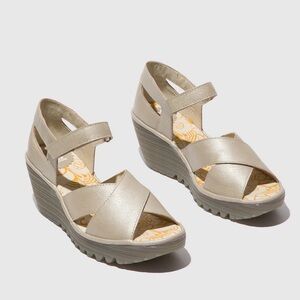 Fly London Yent Platform Sandal Metallic Tan Color Women's Size 36/6